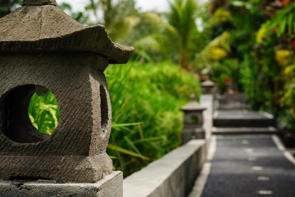 Puji Hostel And Bungalow Ubud Buitenkant foto