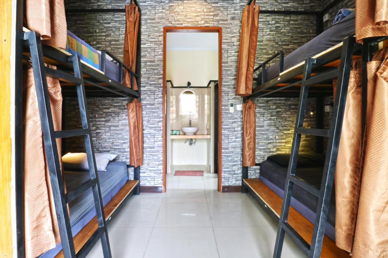 Puji Hostel And Bungalow Ubud Buitenkant foto
