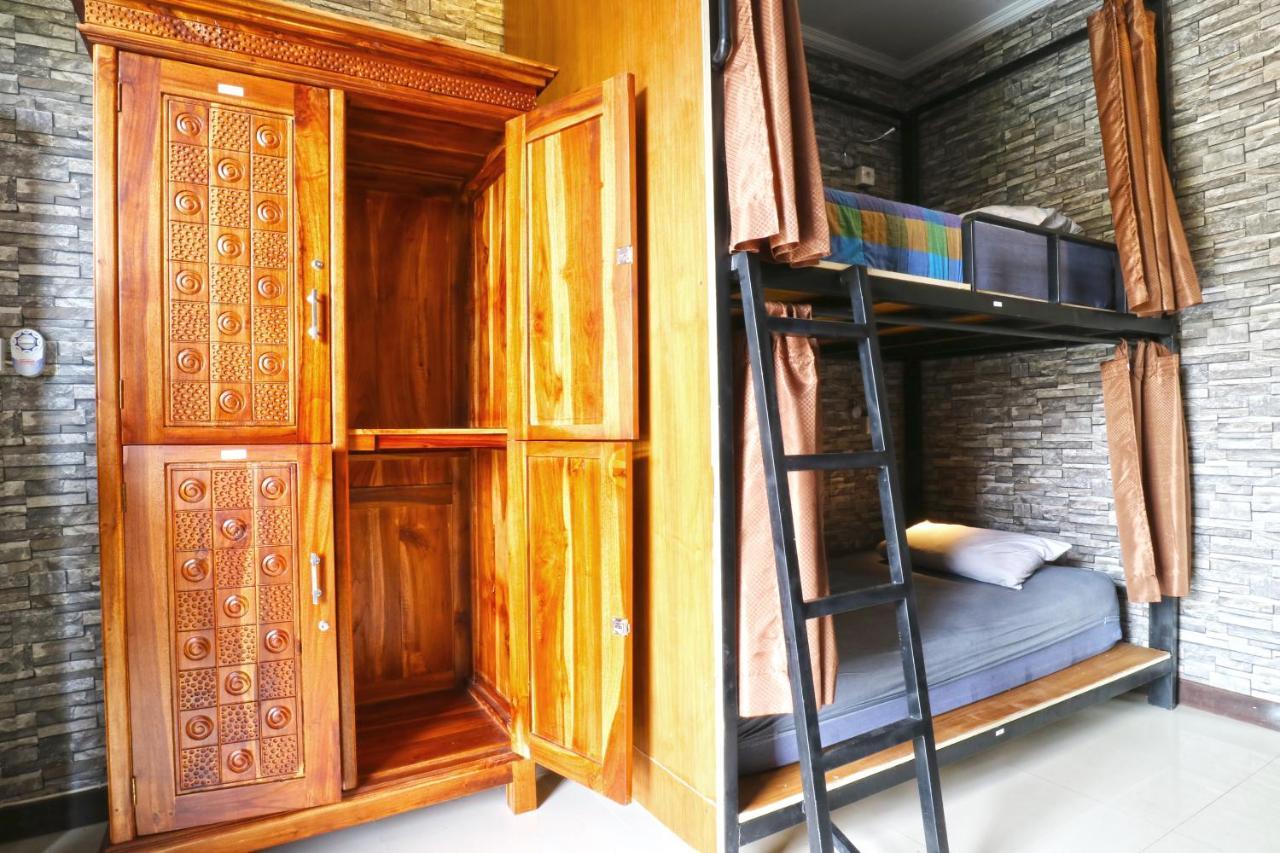 Puji Hostel And Bungalow Ubud Buitenkant foto