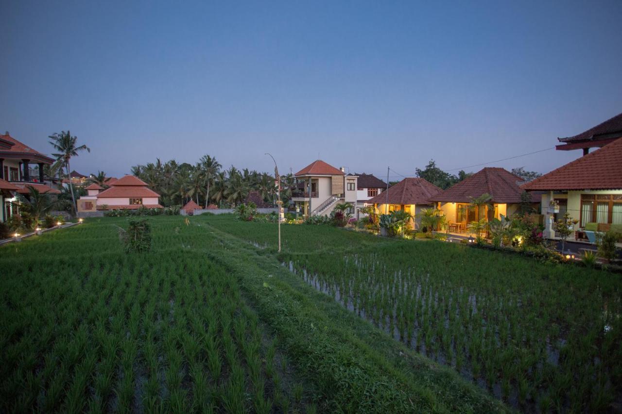 Puji Hostel And Bungalow Ubud Buitenkant foto
